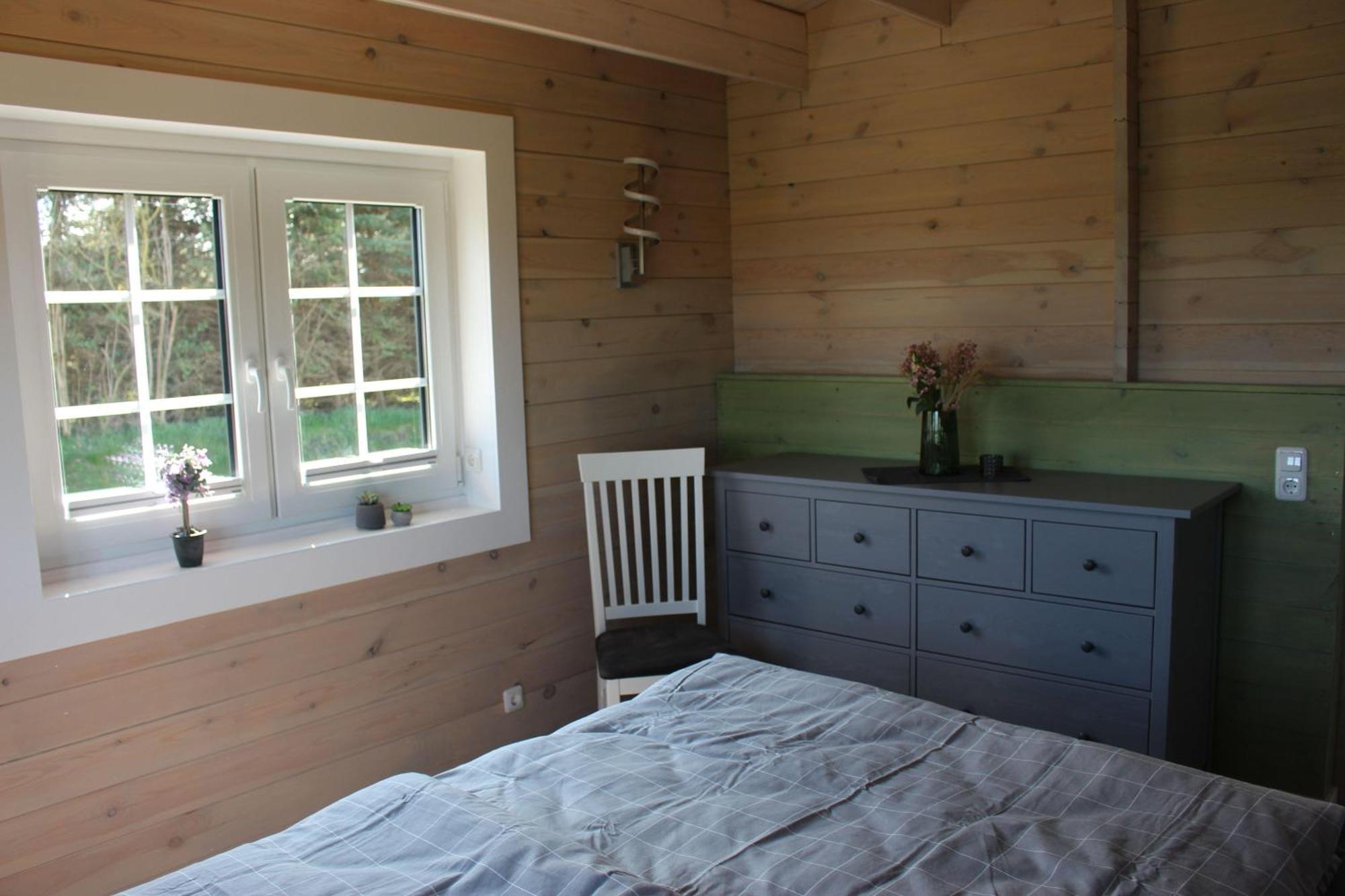 Idyllisches-Blockbohlenhaus-Mit-Eigenem-Garten-Und-Sauna-Zum-Wohlfuehlen Martensrade 외부 사진